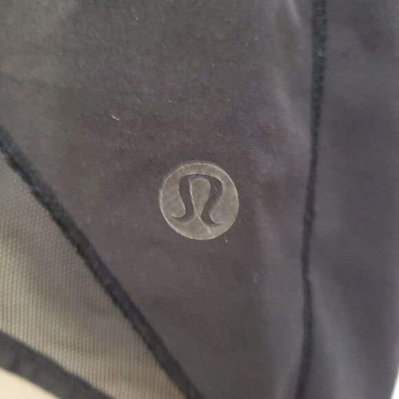 Lululemon Hotty Hot Shorts Black Reflective 4 Tall 1st release - Picture 6 of 8